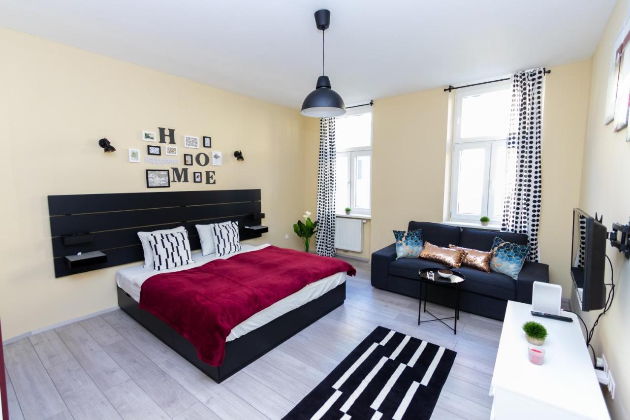 Radiant Premium - Fuenfhaus * Vienna