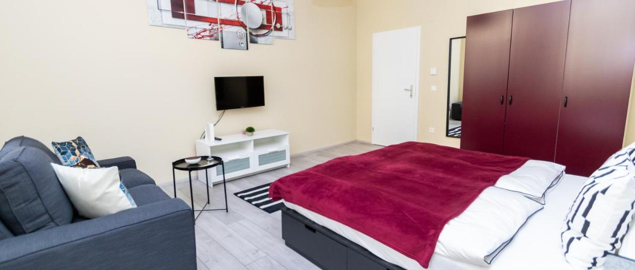 Radiant Premium - Fuenfhaus * Vienna