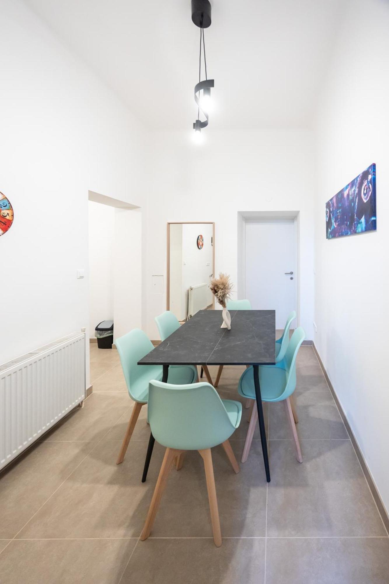 Radiant Premium - Fuenfhaus *