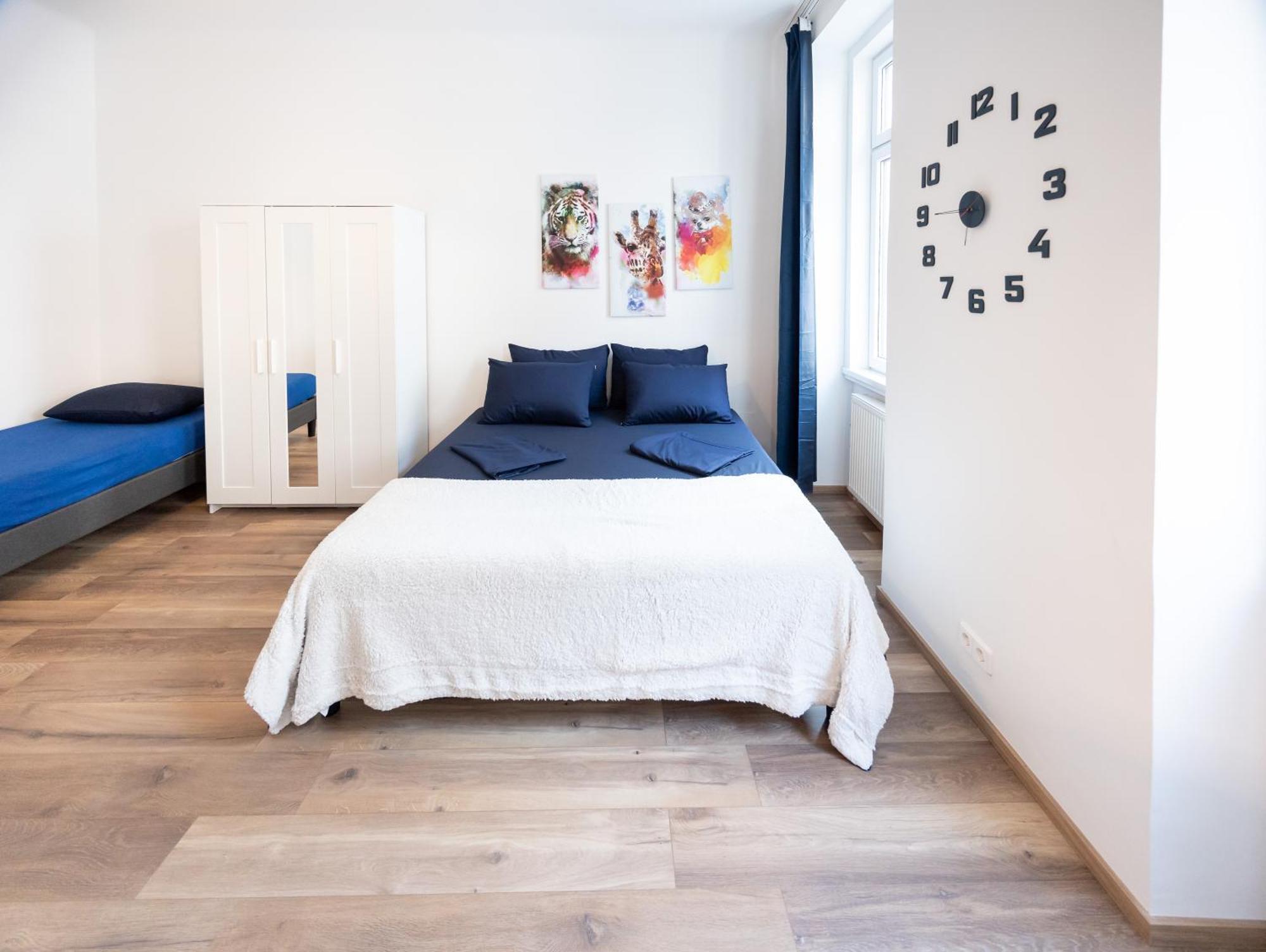 Radiant Premium - Fuenfhaus *