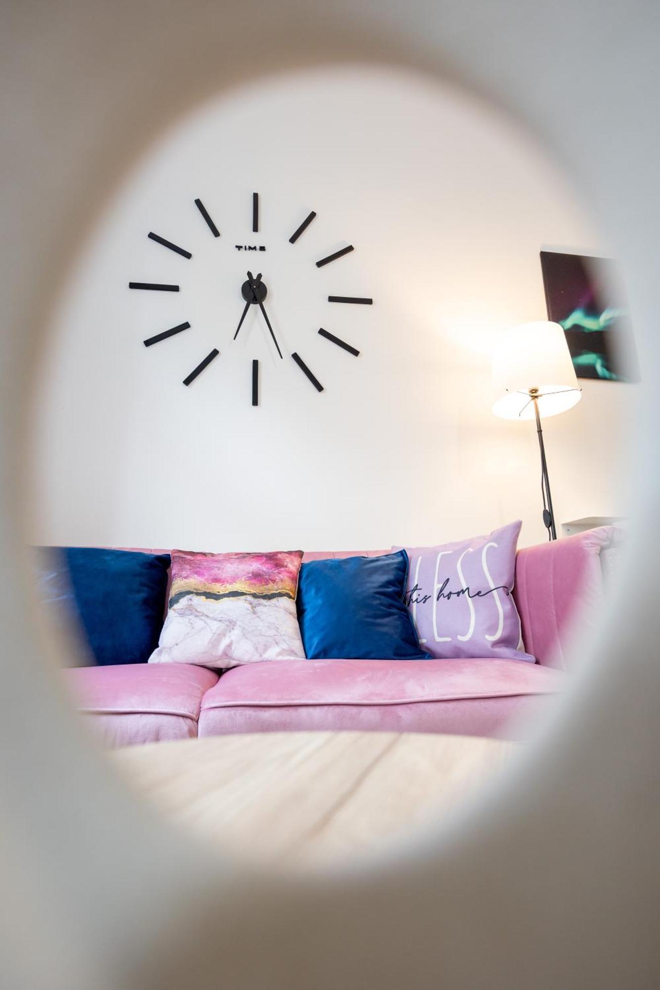 Radiant Premium - Fuenfhaus Apartment