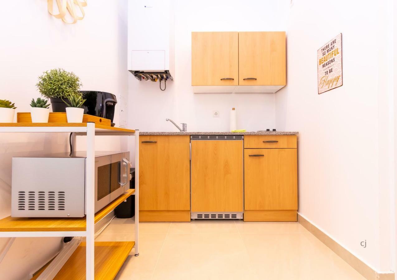 Radiant Premium - Fuenfhaus * Vienna
